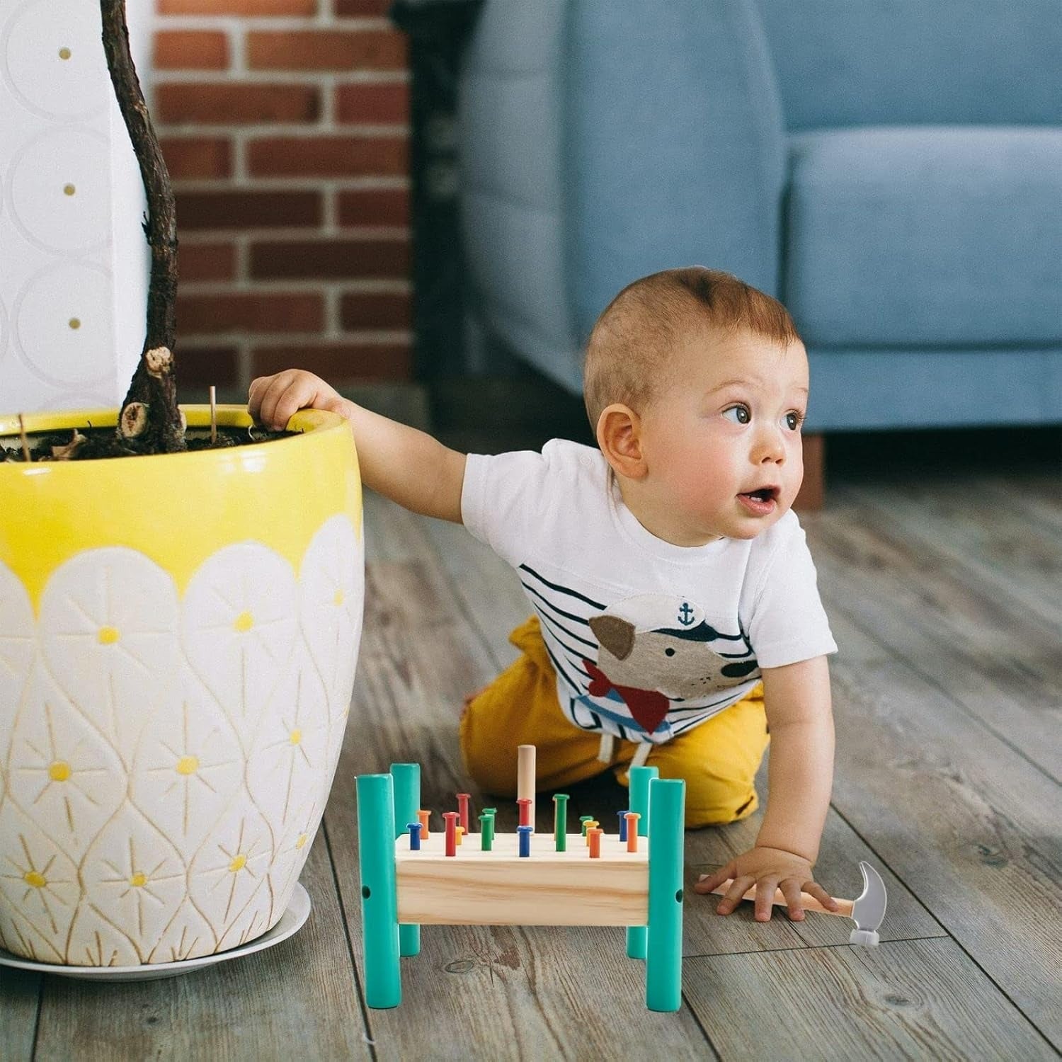Fidtoy Interactive Nailing Wooden Table Activity Hammering Bench with Pegs and Hammer for Kids Fine Motor Play