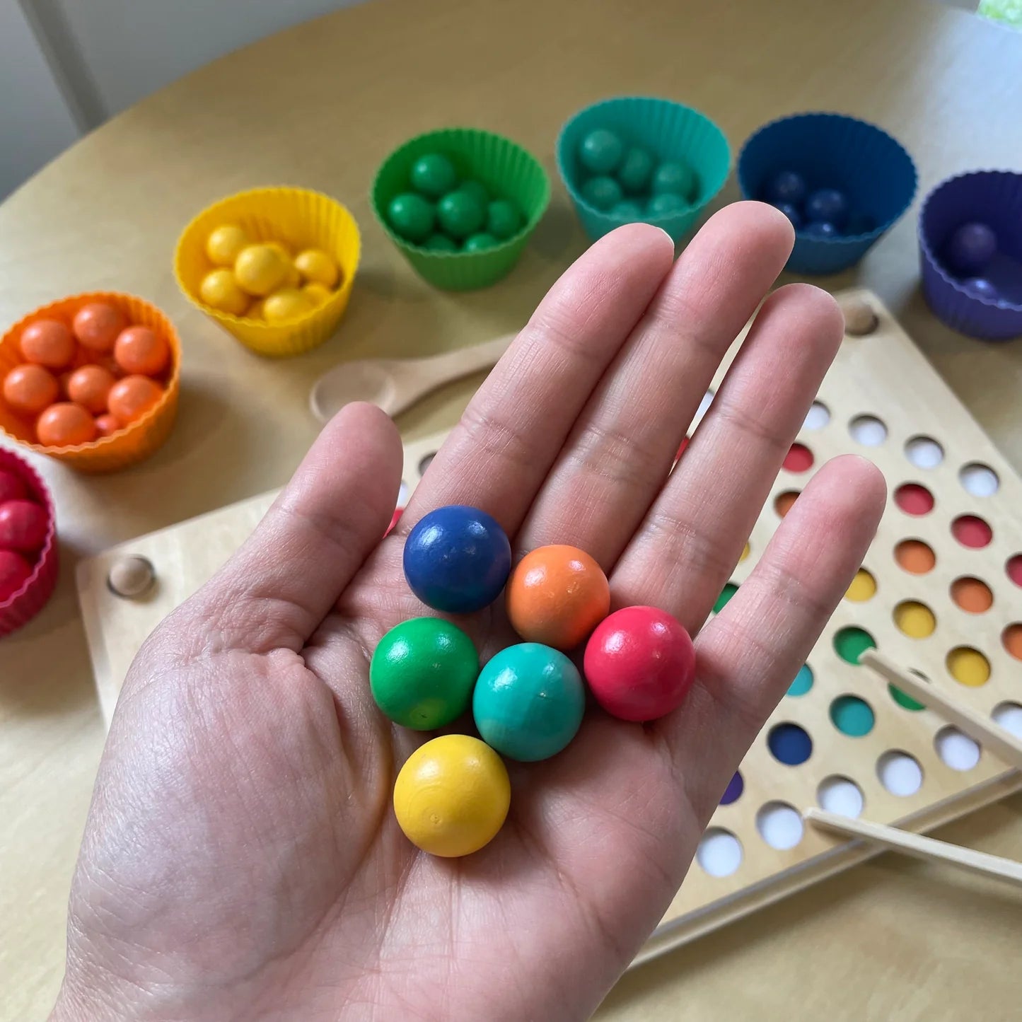 Perles Montessori Arc-en-ciel Fidtoy