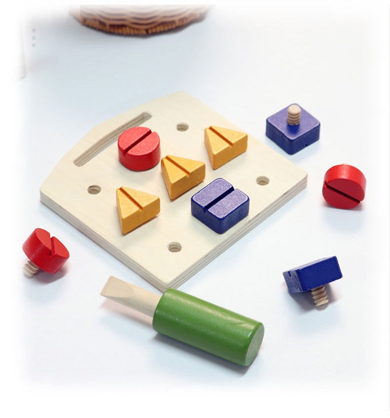 Tablero de actividades Montessori de madera con tuercas y tornillos