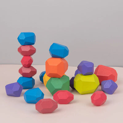 Piedras de equilibrio de madera para clasificar y apilar