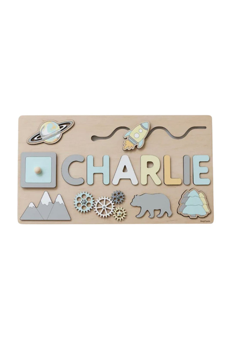 Tablero de madera Montessori con nombre personalizado