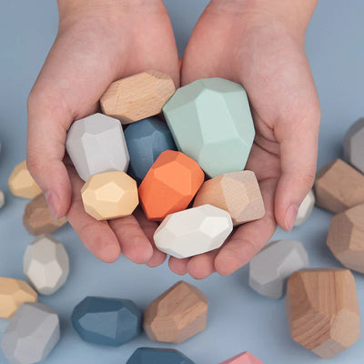 Piedras de equilibrio de madera para clasificar y apilar