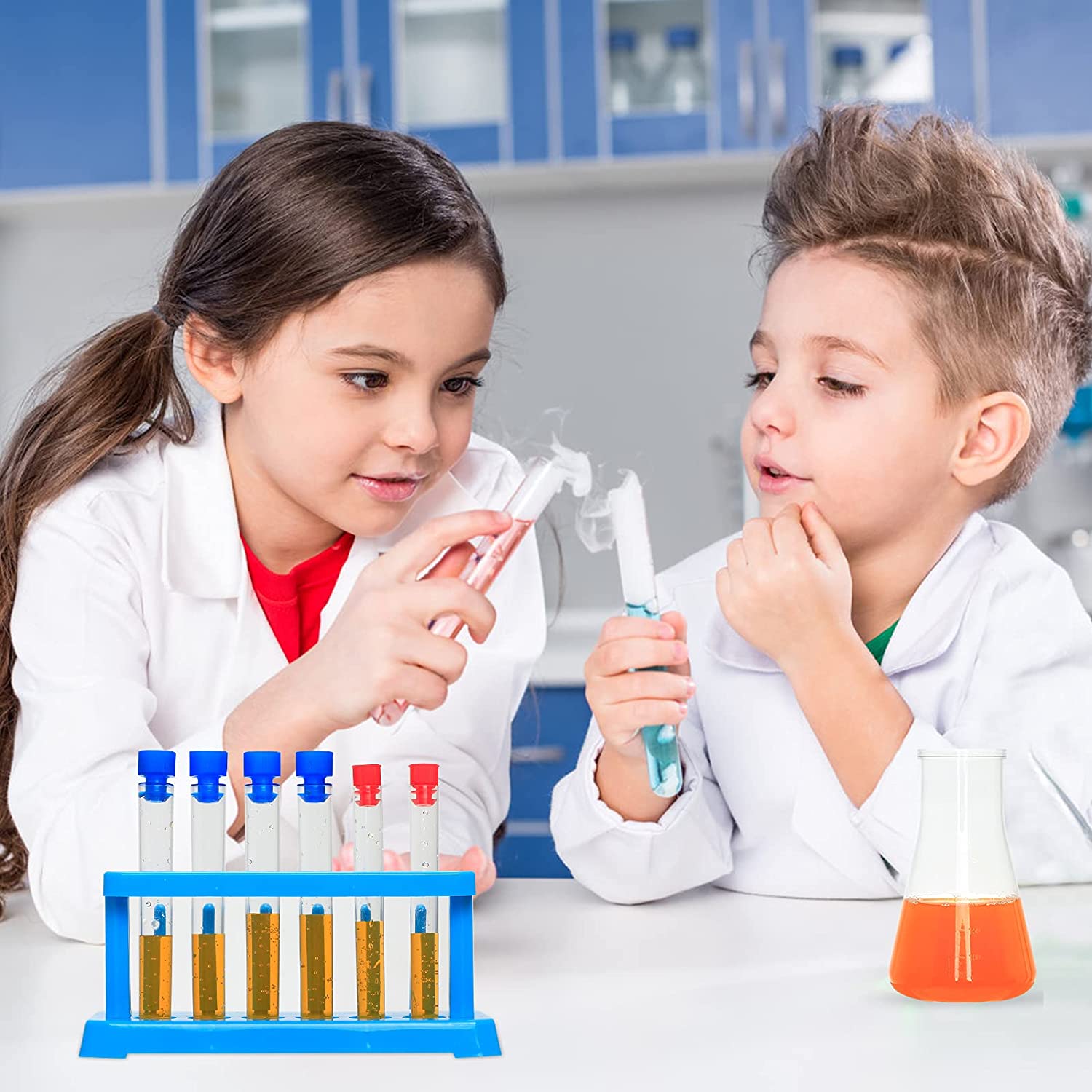 Kit de science de laboratoire de jeu de rôle pour enfants avec lunettes, blouse de laboratoire et variété d'équipement scientifique de jeu pour enfants