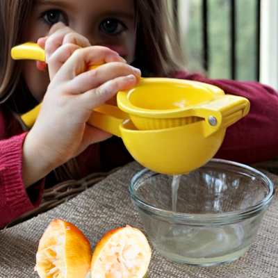 Exprimidor de limón para niños  Pequeño utensilio sensorial para cocina de juego