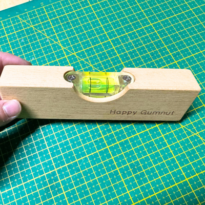 Niveau à bulle en bois Happy Gumnut pour enfants