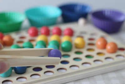 Perles Montessori Arc-en-ciel Fidtoy