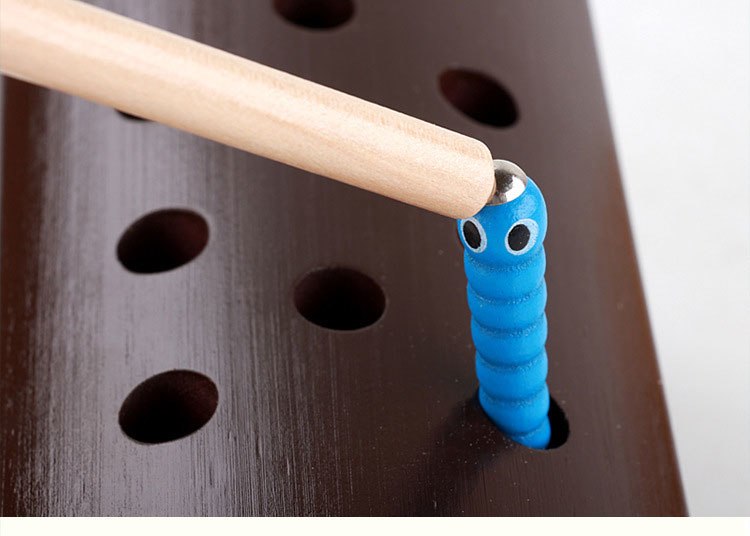 Fidtoy Wooden Insect Catcher Toy – Magnetic Fine Motor Game for Kids 3+