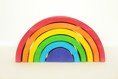 Jouet en bois Fidtoy Rainbow Stacker pour tout-petits avec 6 arches