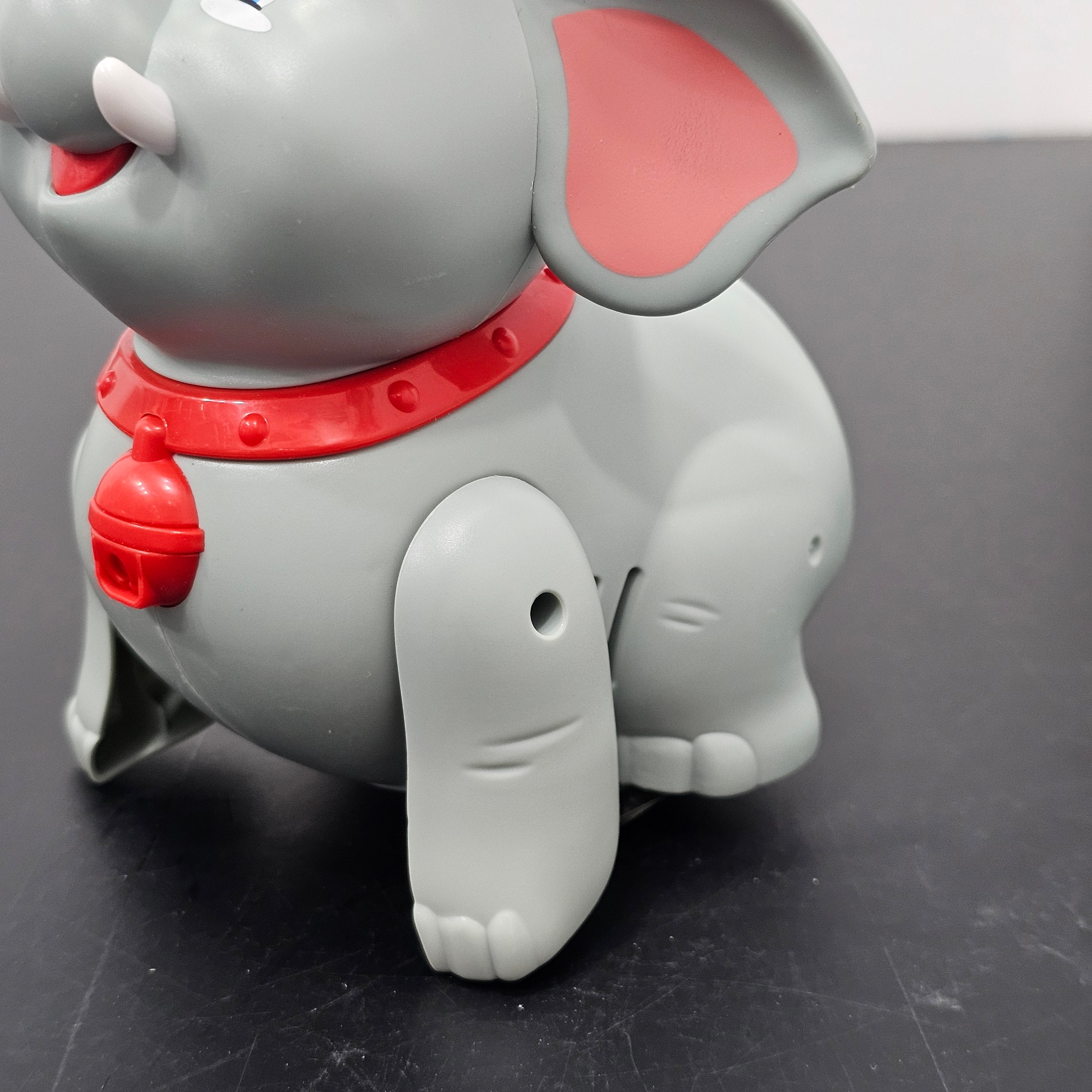 Lindo Juguete de Elefante con Rotación de 360° – Diversión Musical y con Luces para Niños | Bacha Toys