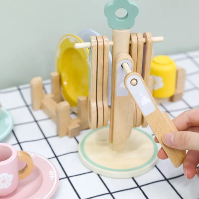 Jouet en bois - Set de vaisselle Assiettes Couverts Assortiment de couleurs Cuillères